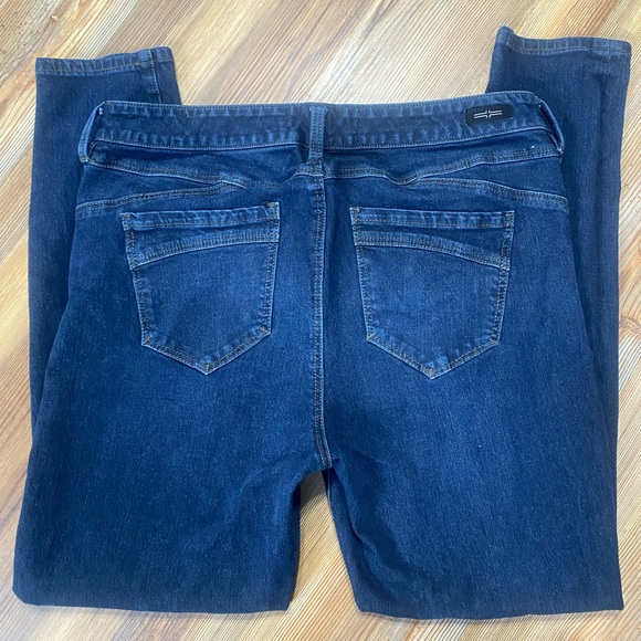 4/$16 Liverpool Jeans - Picture 2 of 11